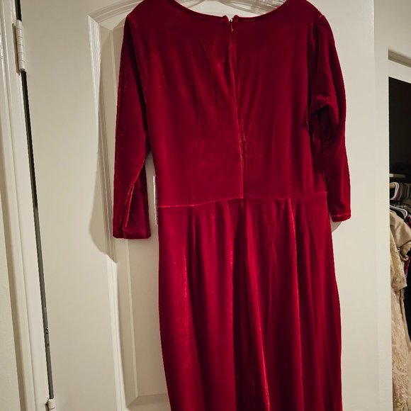 Unique Vintage Burgandy Velvet Sleeved Mod Wiggle Dress - Picture 2 of 5